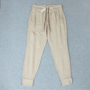 Travis Mathew Womens Adelaide Pant Jogger Sweatpant Beige Gray Size Medium NWT